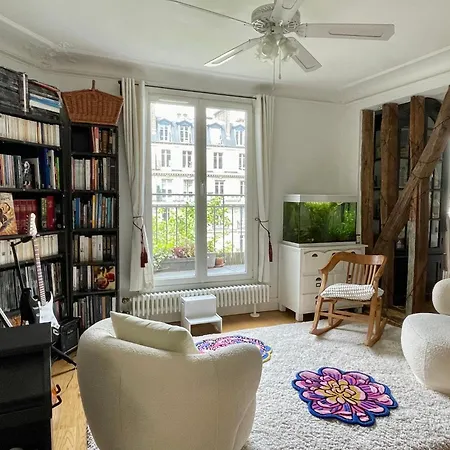 Grand Familial Parisien, Avec Balcon Et Parking Apartment