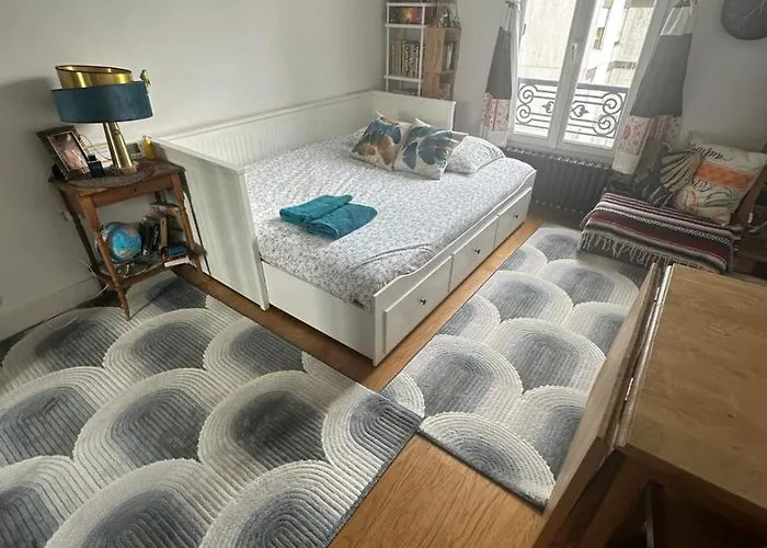 דירה Grand Familial Parisien, Avec Balcon Et Parking