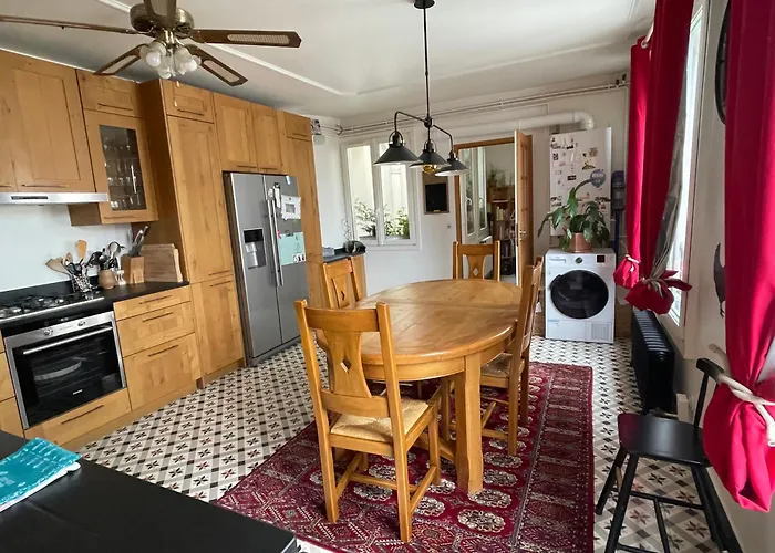 Grand Familial Parisien, Avec Balcon Et Parking דירה