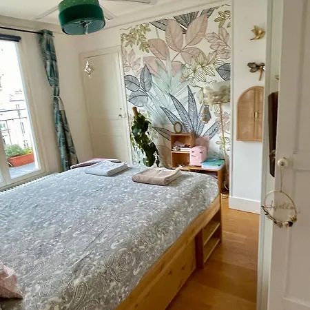 Grand Familial Parisien, Avec Balcon Et Parking * Paříž